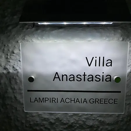 Luxurious Anastasia Zíria