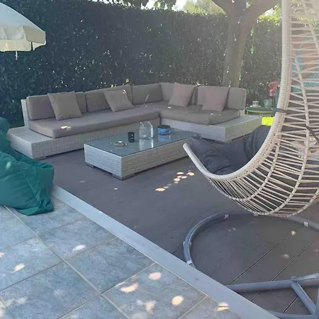 别墅 Luxurious Anastasia Zíria