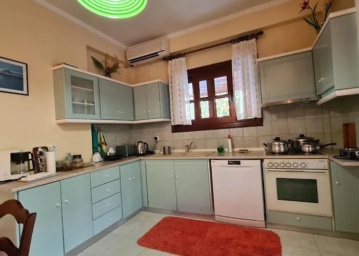 Вилла Luxurious Anastasia Ziria