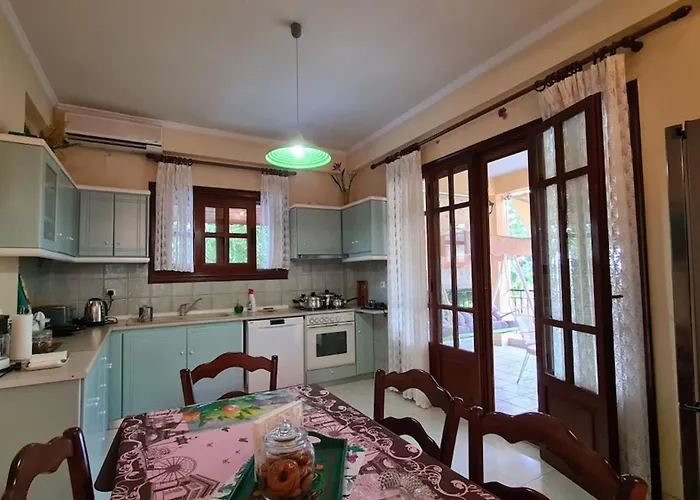 Вилла Luxurious Anastasia