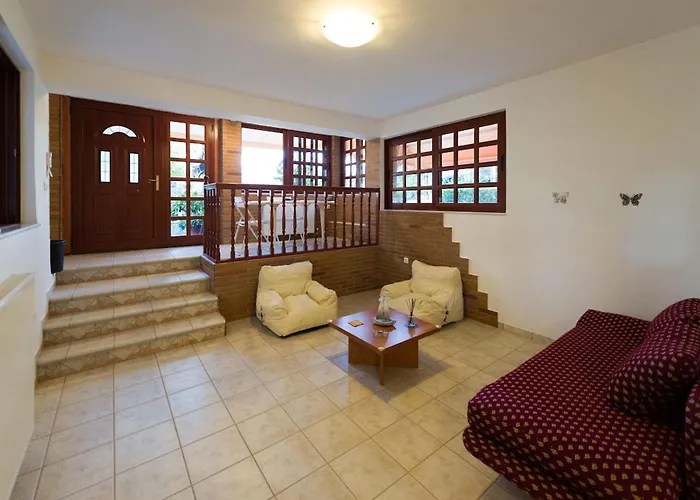 Вилла Luxurious Anastasia Ziria