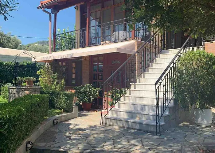 Вилла Luxurious Anastasia